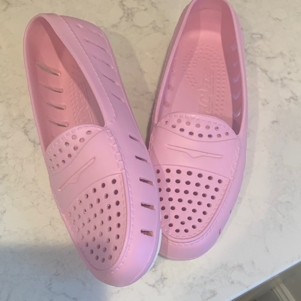 Chic Pink Women's Moccasins